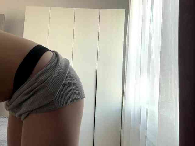 RuthieMilburn webcam