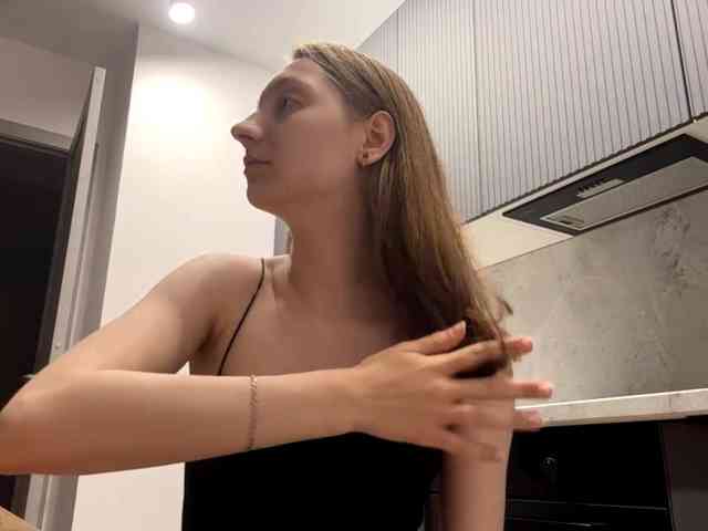 RuthieMilburn webcam
