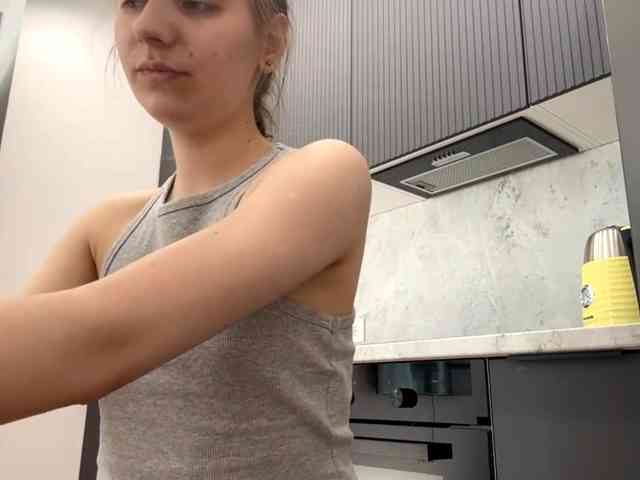 RuthieMilburn webcam