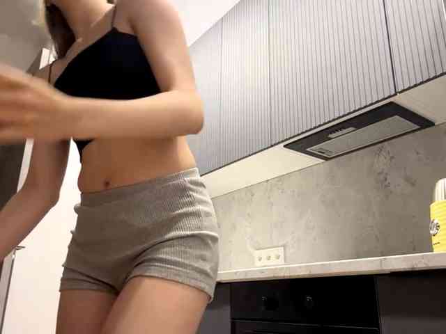 RuthieMilburn webcam