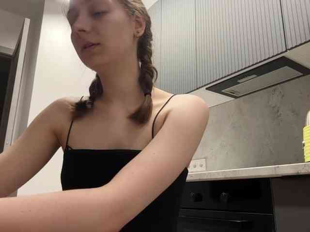 RuthieMilburn webcam