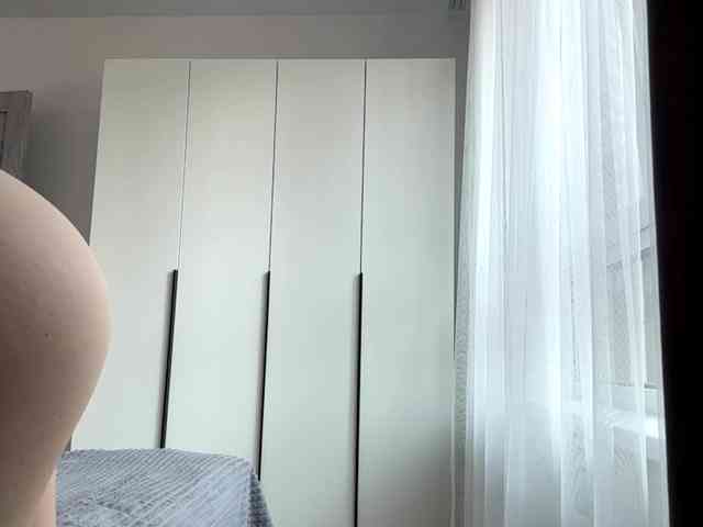 RuthieMilburn webcam