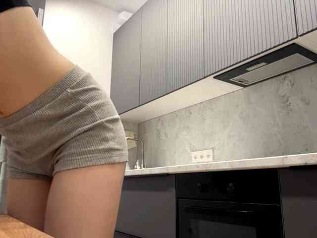 RuthieMilburn webcam