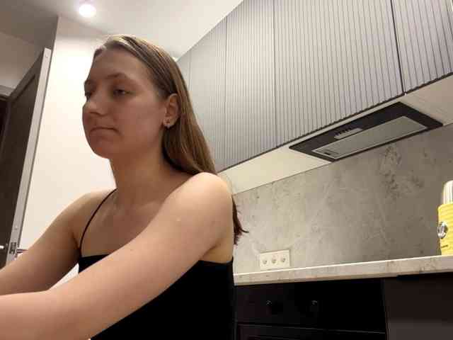 RuthieMilburn webcam