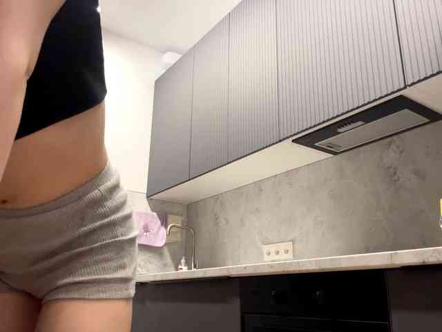 RuthieMilburn webcam