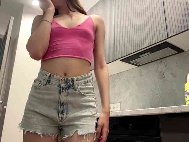 RuthieMilburn webcam
