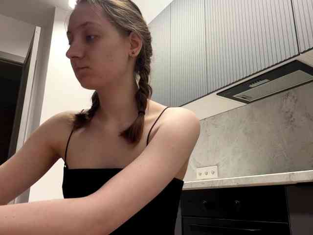 RuthieMilburn webcam