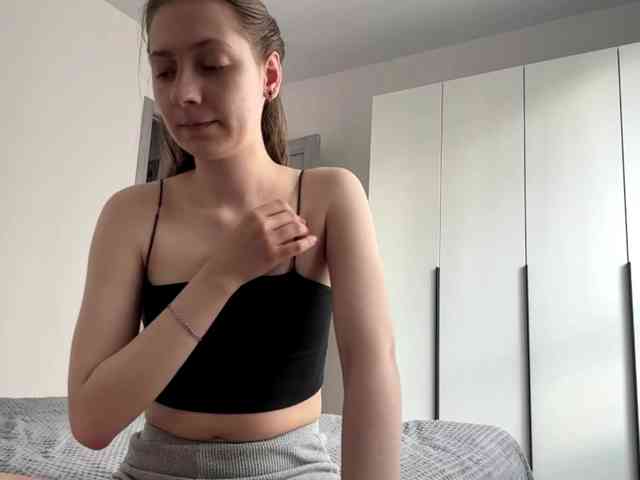 RuthieMilburn webcam