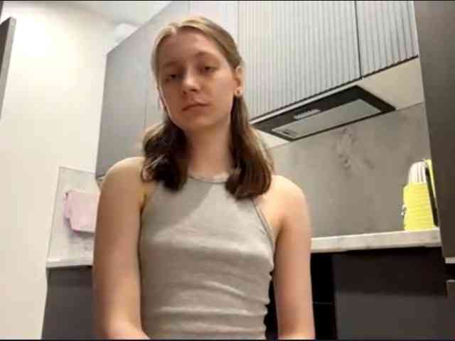 RuthieMilburn webcam