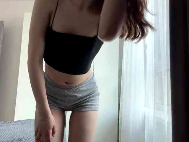 RuthieMilburn webcam