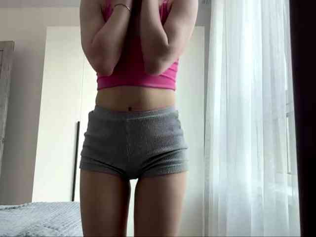 RuthieMilburn webcam
