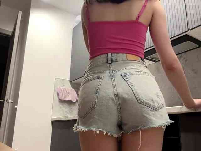 RuthieMilburn webcam