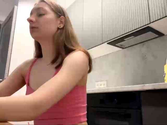 RuthieMilburn webcam