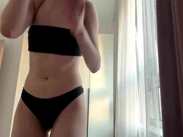RuthieMilburn webcam