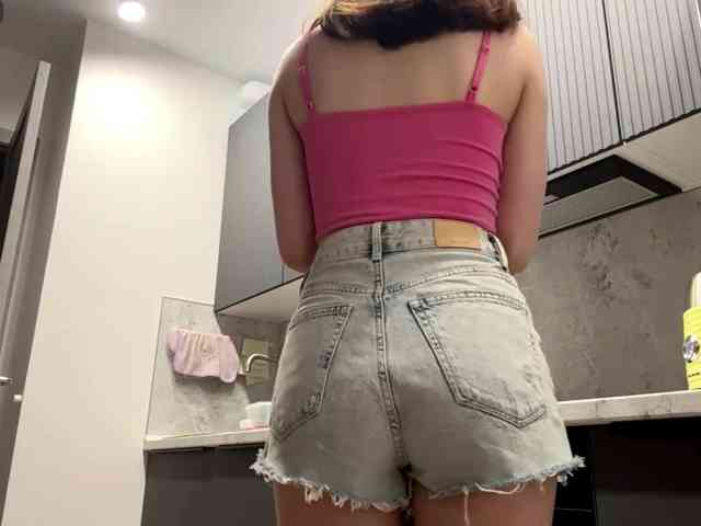 RuthieMilburn webcam