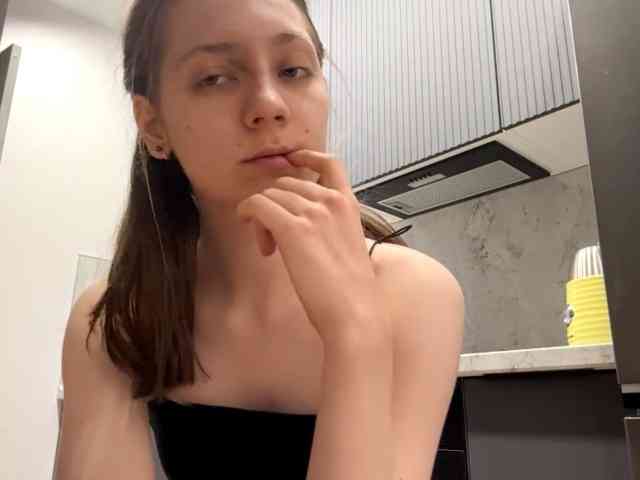 RuthieMilburn webcam