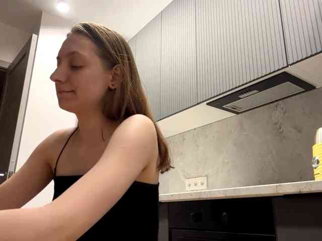 RuthieMilburn webcam
