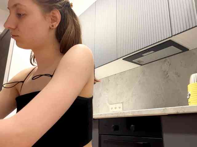 RuthieMilburn webcam