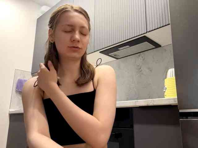 RuthieMilburn webcam