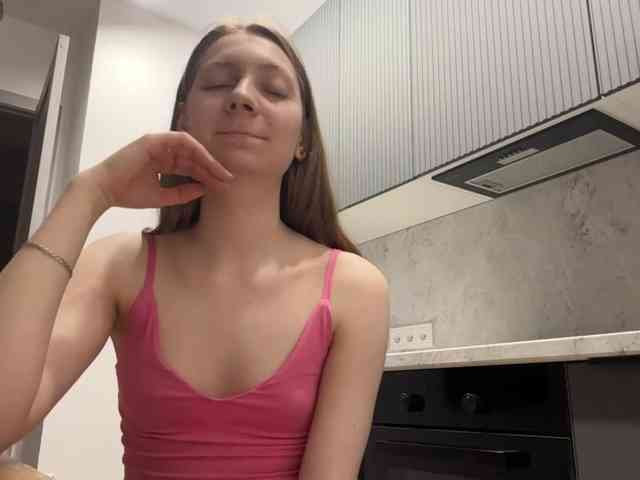 RuthieMilburn webcam