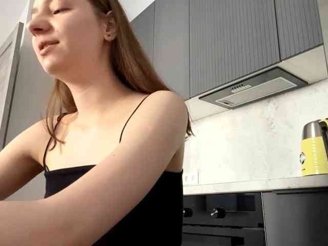 RuthieMilburn webcam
