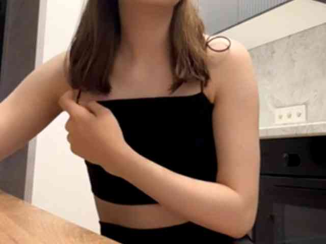 RuthieMilburn webcam