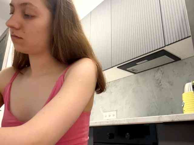 RuthieMilburn webcam