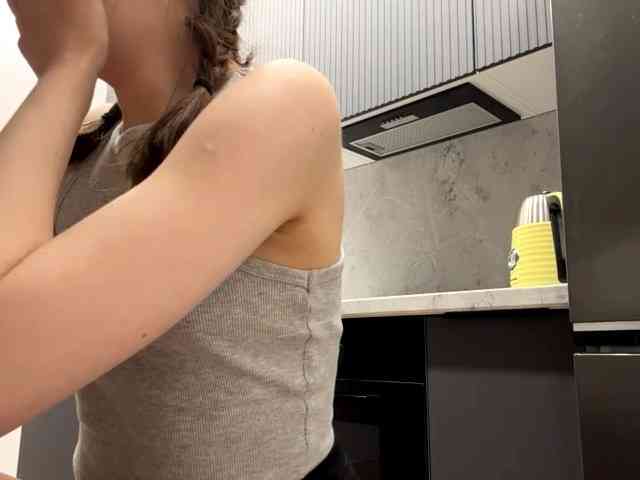 RuthieMilburn webcam