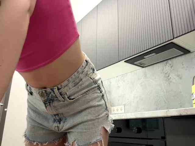 RuthieMilburn webcam