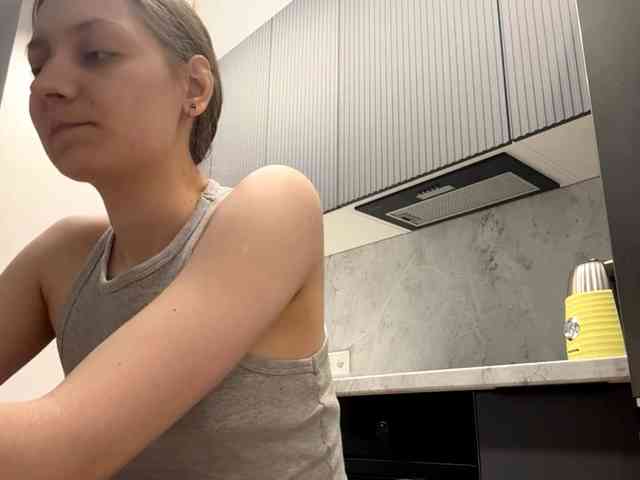 RuthieMilburn webcam