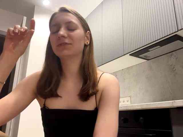 RuthieMilburn webcam