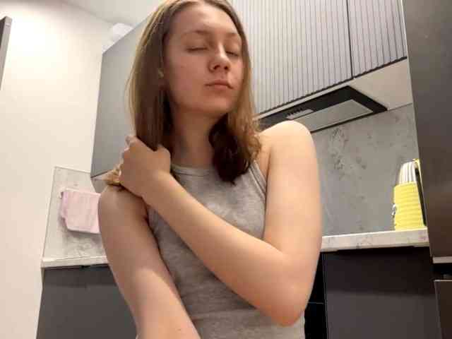 RuthieMilburn webcam