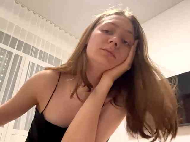 RuthieMilburn webcam