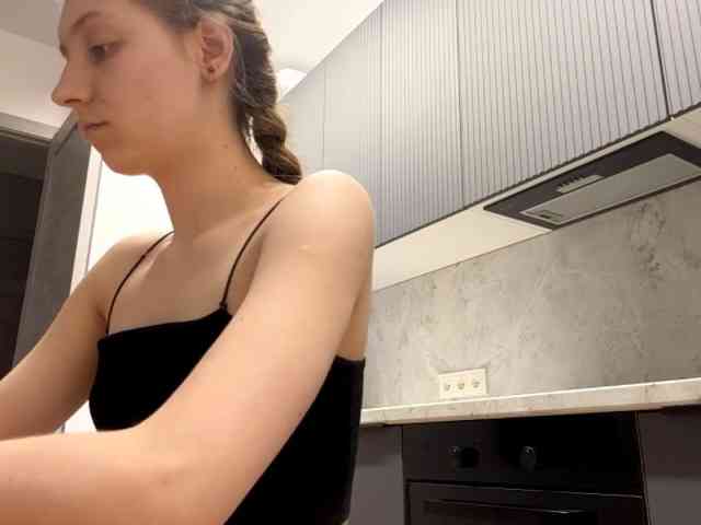 RuthieMilburn webcam