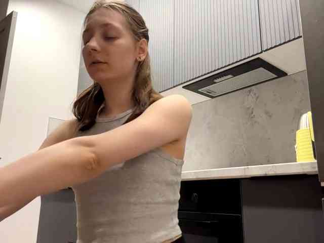 RuthieMilburn webcam