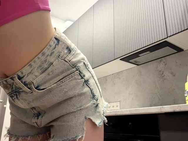 RuthieMilburn webcam