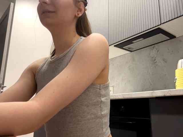 RuthieMilburn webcam