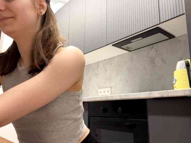 RuthieMilburn webcam