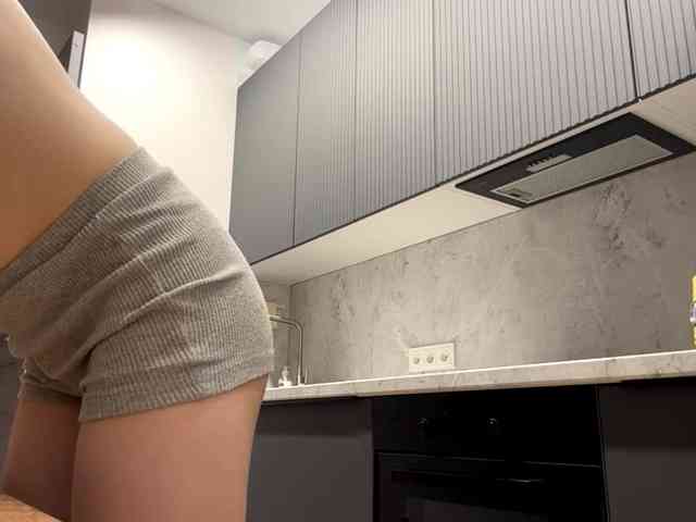 RuthieMilburn webcam