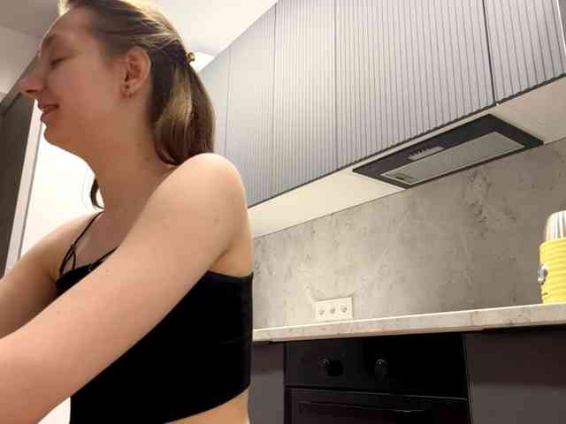 RuthieMilburn webcam