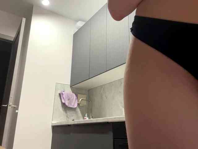 RuthieMilburn webcam
