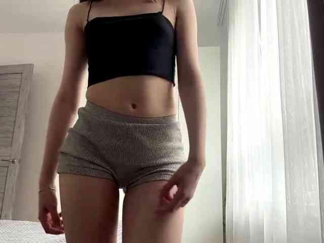 RuthieMilburn webcam