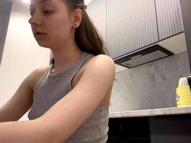 RuthieMilburn webcam