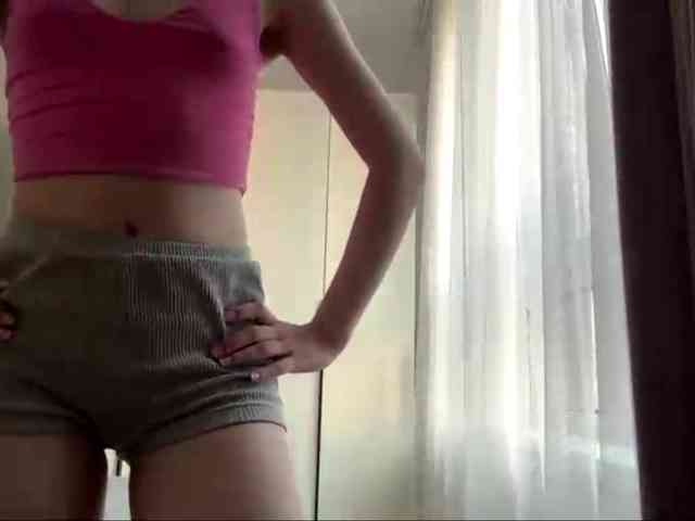 RuthieMilburn webcam
