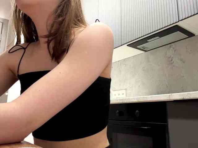 RuthieMilburn webcam