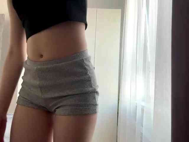 RuthieMilburn webcam