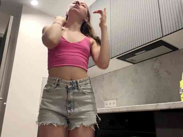 RuthieMilburn webcam