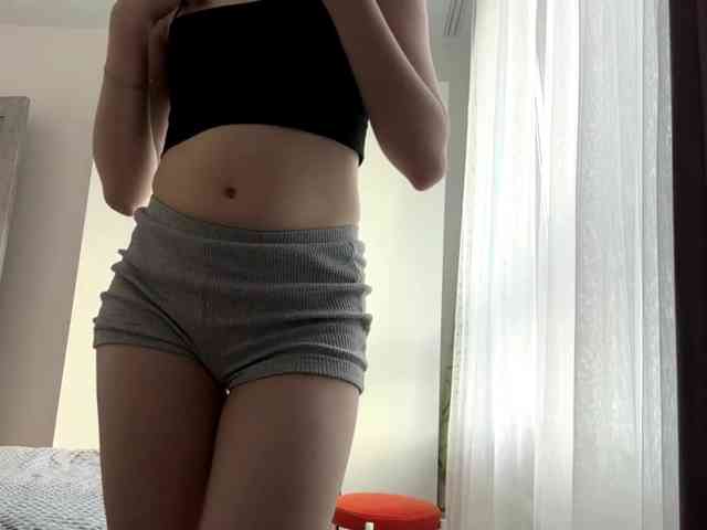 RuthieMilburn webcam
