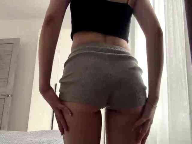 RuthieMilburn webcam