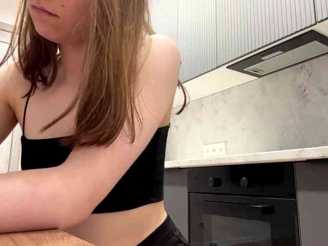 RuthieMilburn webcam